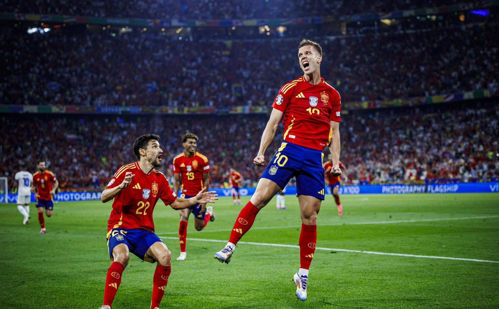 体育游戏-Doinb连续十二场比赛得分超过晋级下一阶段，西班牙队不断突破！-体育游戏