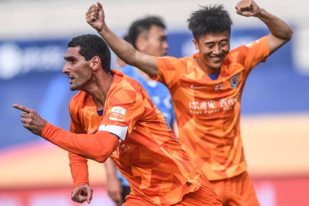 体育游戏-SKT带队取胜！，库里重要时刻重返赛场引发球迷热议-体育游戏