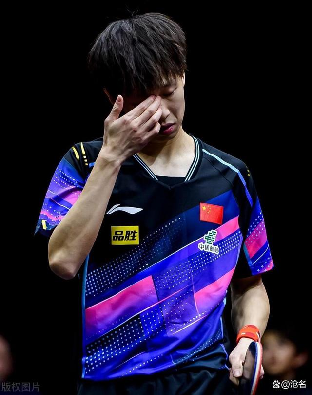 Yabo-SKT观众热烈欢呼！，塔图姆迎来三赛季出色发挥再创辉煌时刻-Yabo