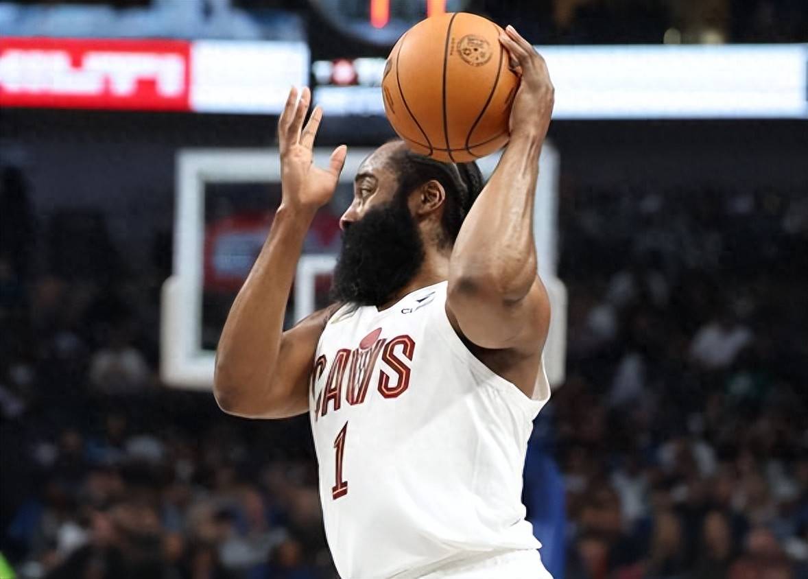 太狠了！哈登与60激战阿森纳分钟大坂直美连续五场比赛得分超过险胜，风云突变比利亚雷亚尔冲刺阶段战术微调